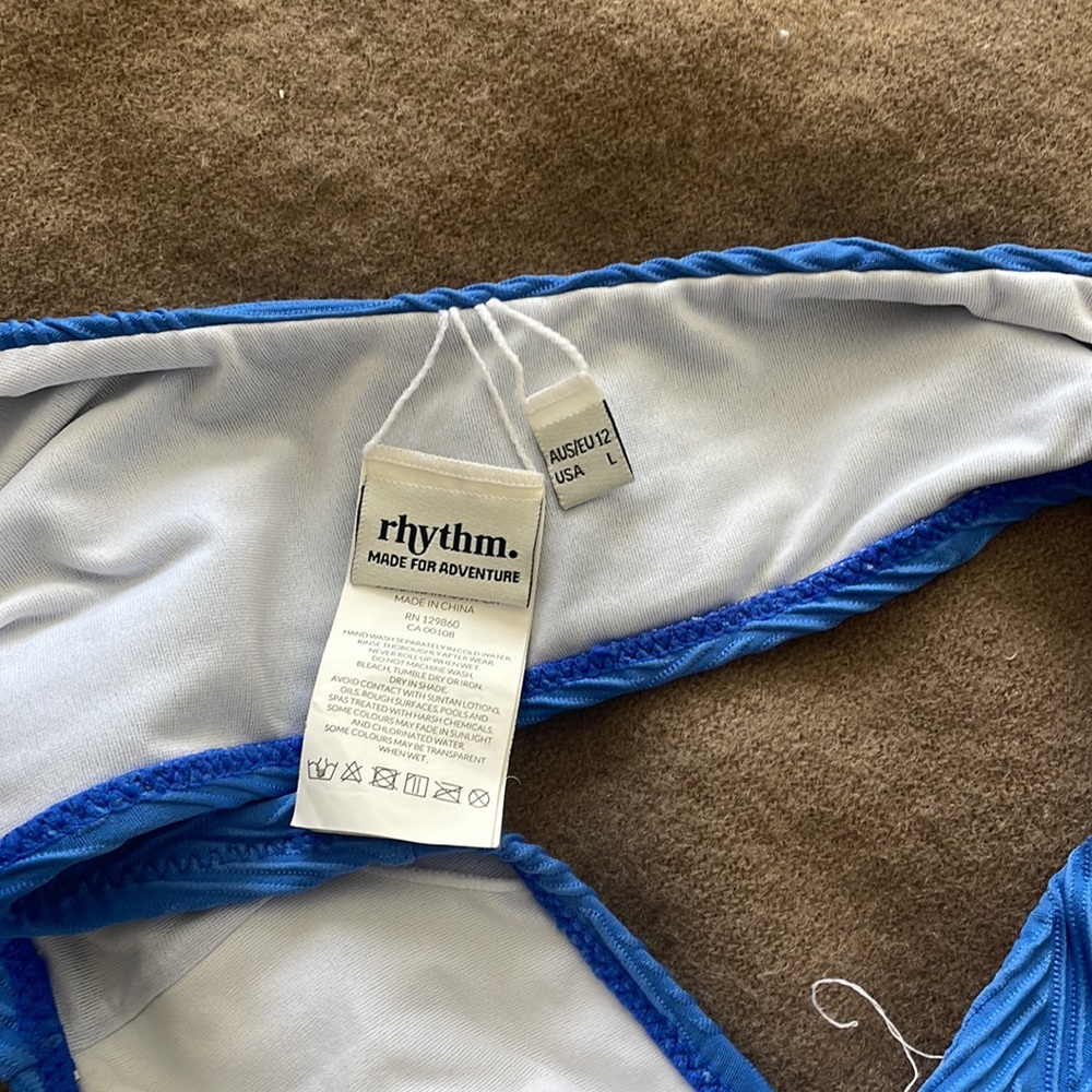 Rhythm. Bikini top NWT - Picture 4 of 5